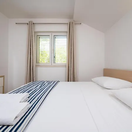 Apartments Kudelik Trogir Exterior photo
